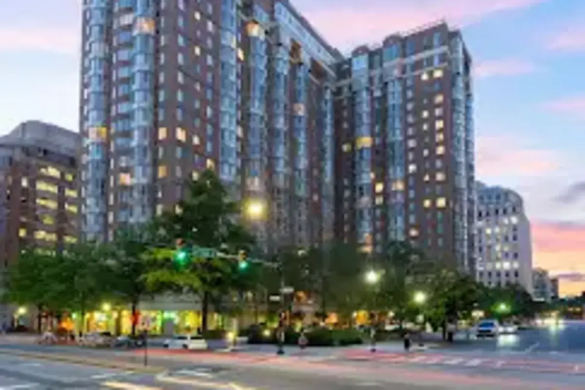 Meridian at Ballston Commons property view 1